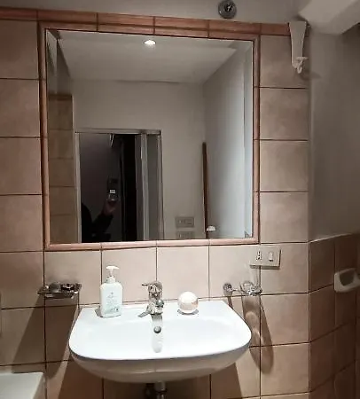 Semplicemente Casa, Via S Valerio 42 تيفولي